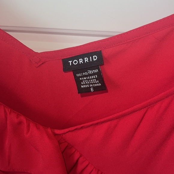 Torrid Red Adjustable Strapped Tank Size 6X - Picture 2 of 3